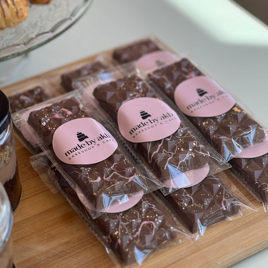 Viral Dubai Knafeh Chocolate Bar