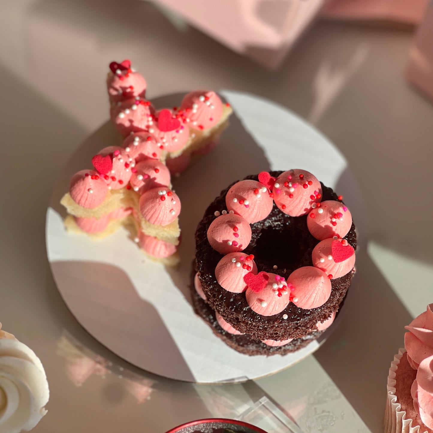 XO Mini Cakes